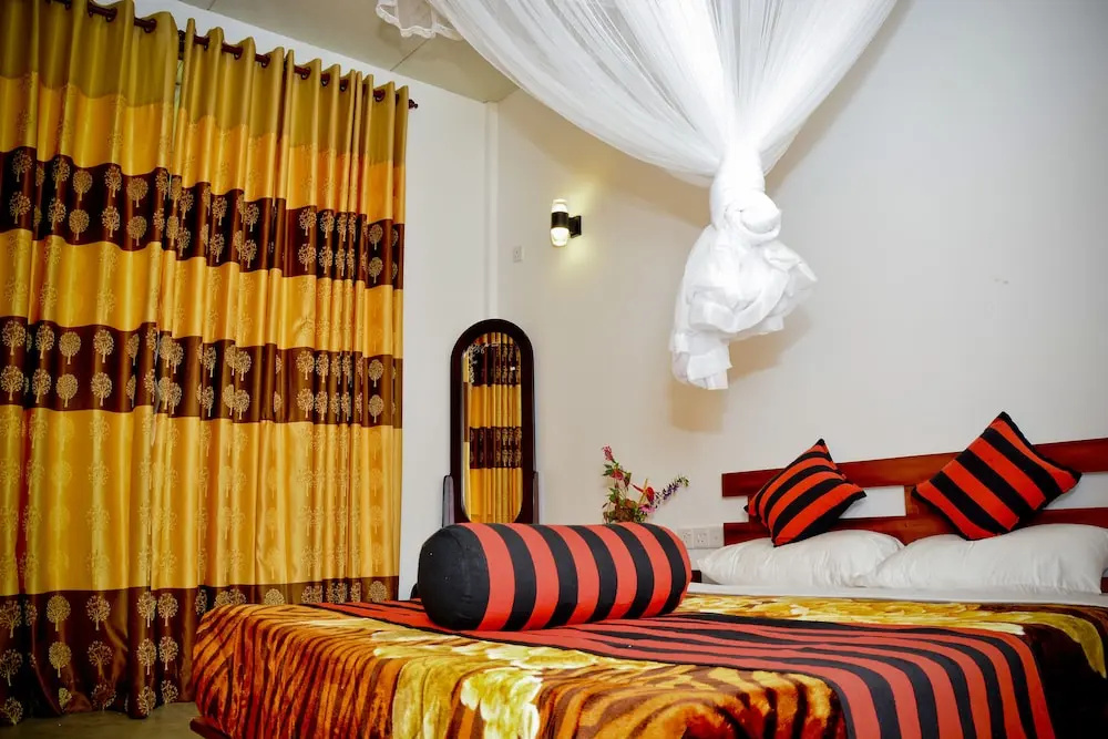 Deluxe Double room with mountain view (full double bed)