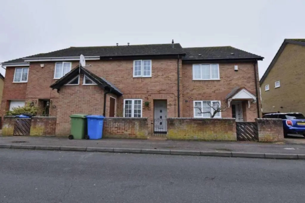 Swafield House - Parking - Modern 2 Bed - Marvello Properties