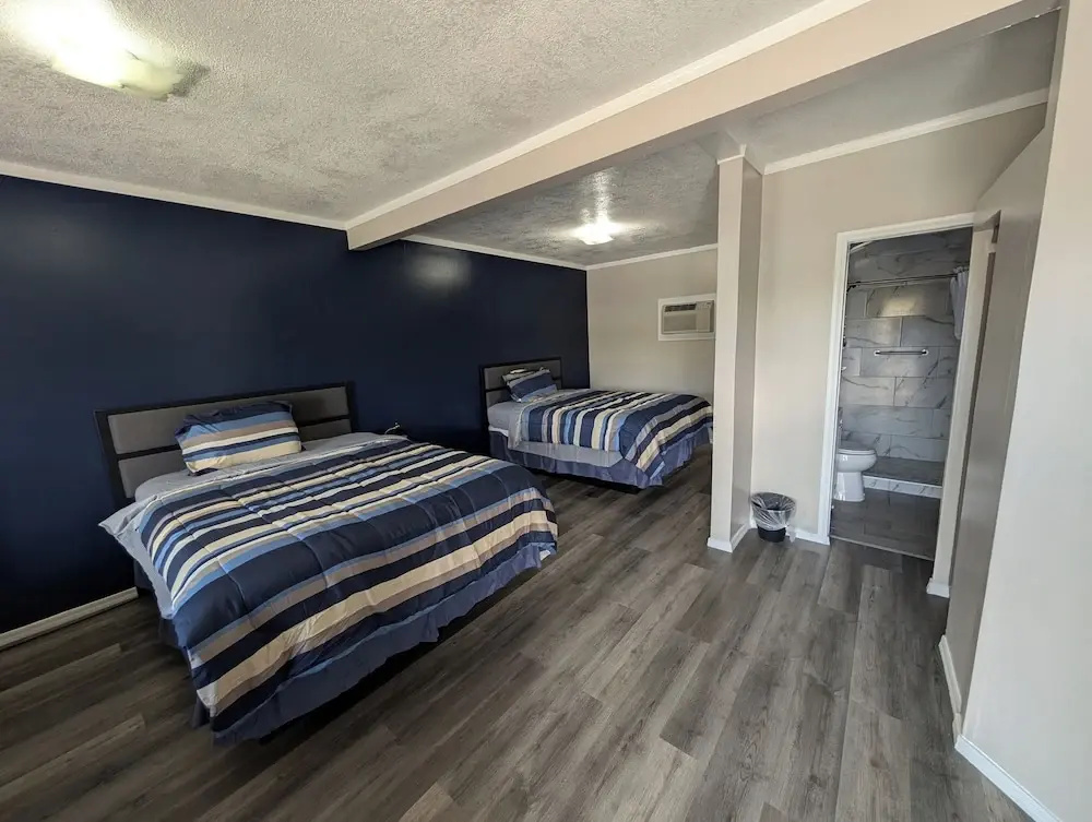 Deluxe Quadruple room