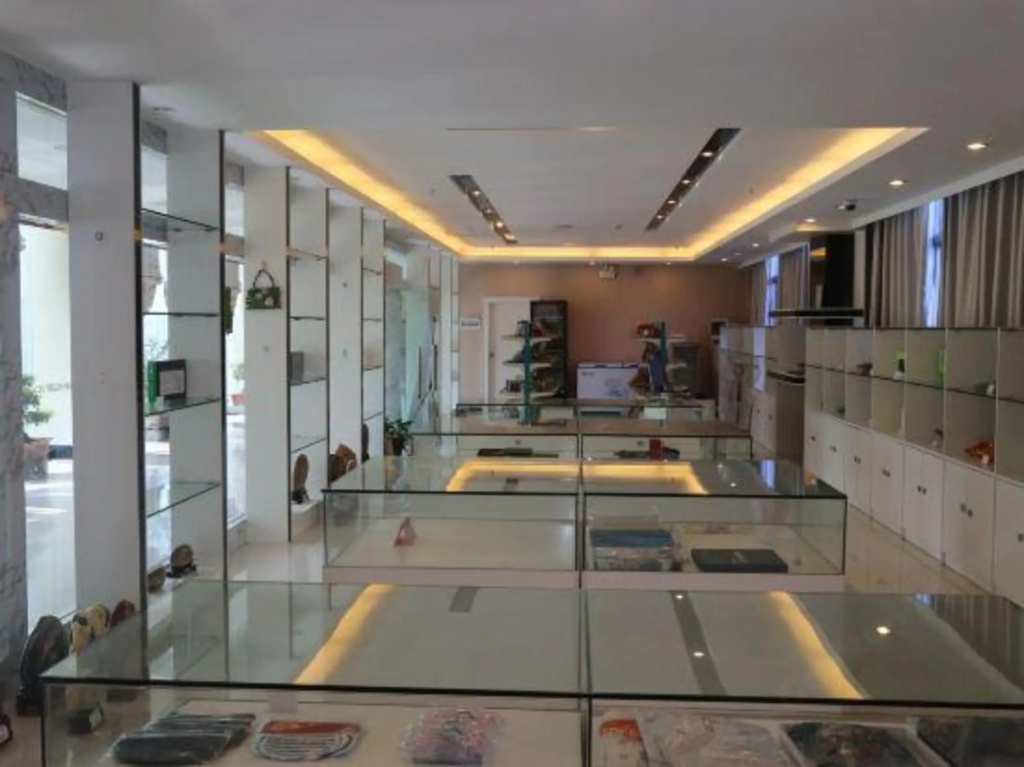 Longquan Hotel
