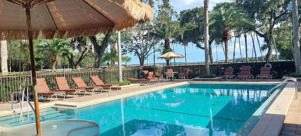 Tropical Resort and Marina - Général