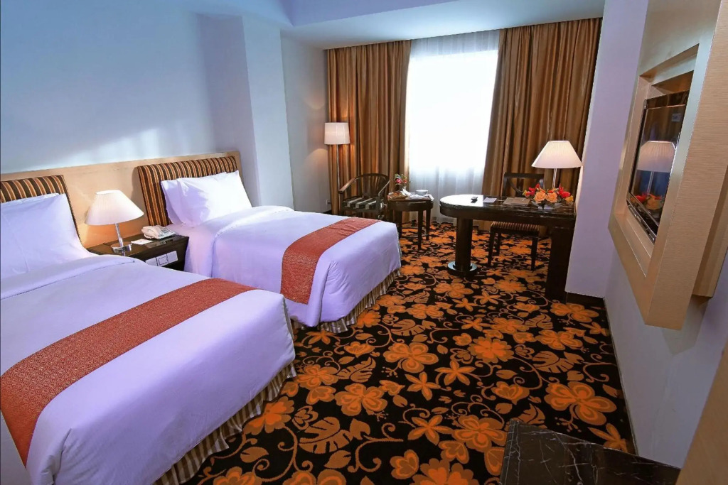 Rocky Plaza Hotel Padang - фото 34
