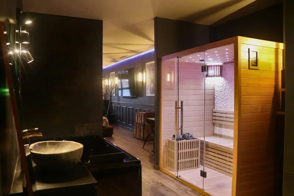 Voir la photo 1 — La Suite des Arcades Grand Place Sauna et Balneo