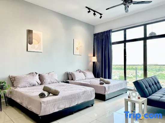 Emgrace/Near AeonTebrau/ IKEA Toppen /MountAustin