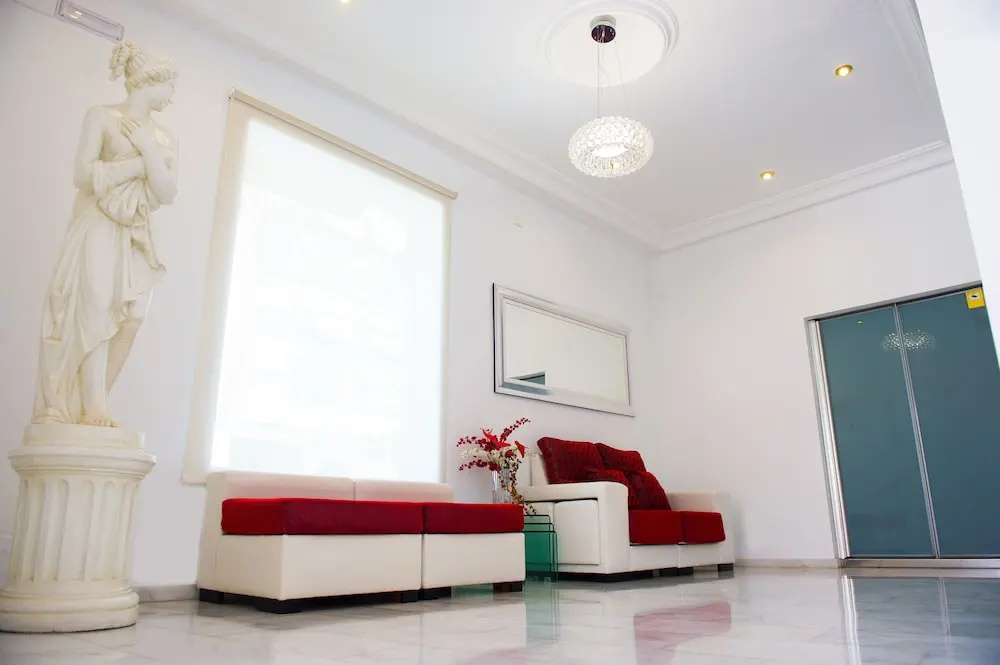 Lobby & Reception