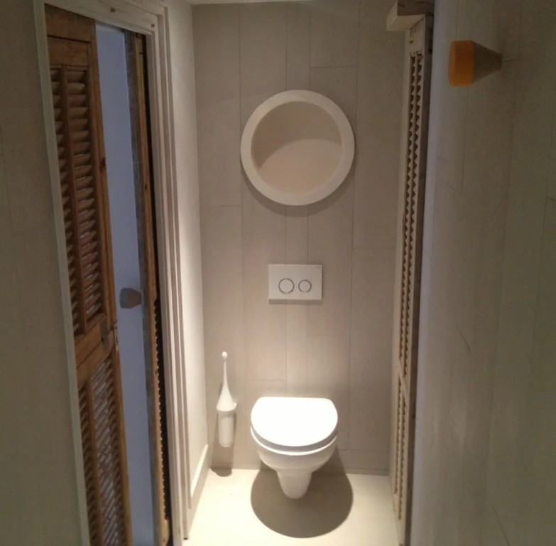 Comfort room