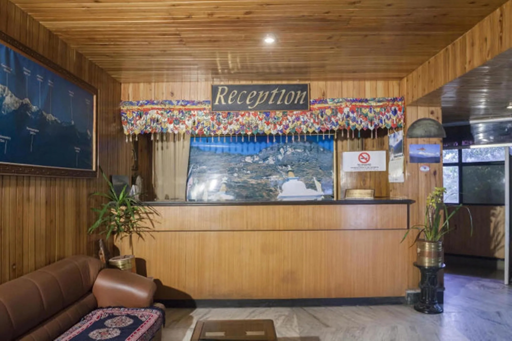 Lobby & Reception