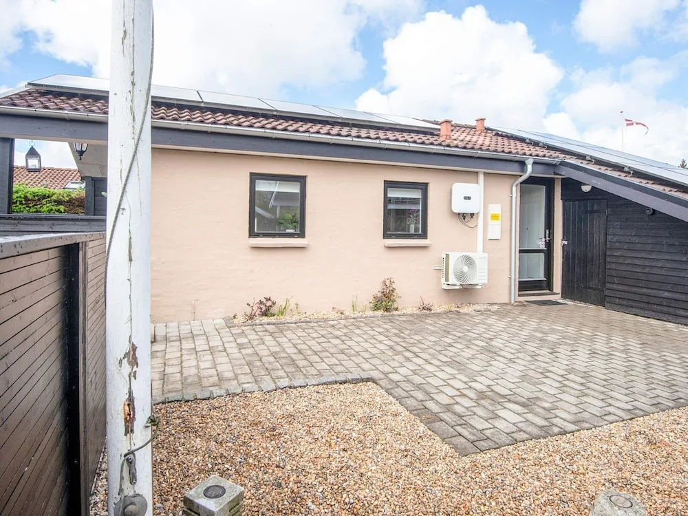 4 Person Holiday Home in Hemmet