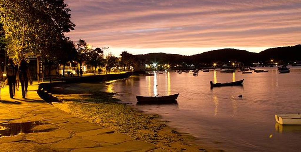 Beach & Waterfront