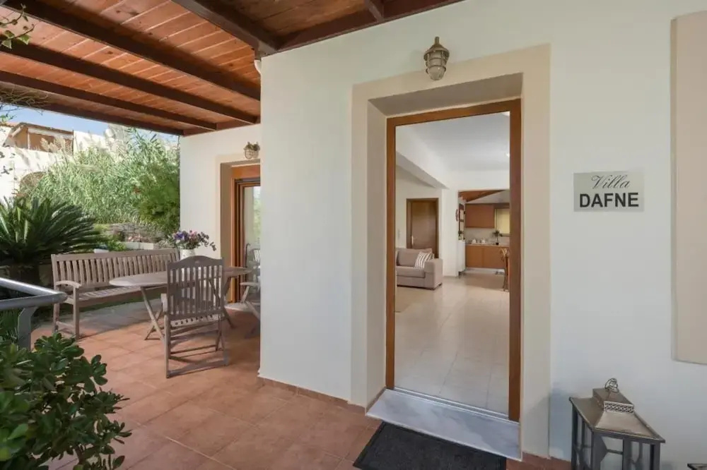 Villa Dafni Panoramic Lake View