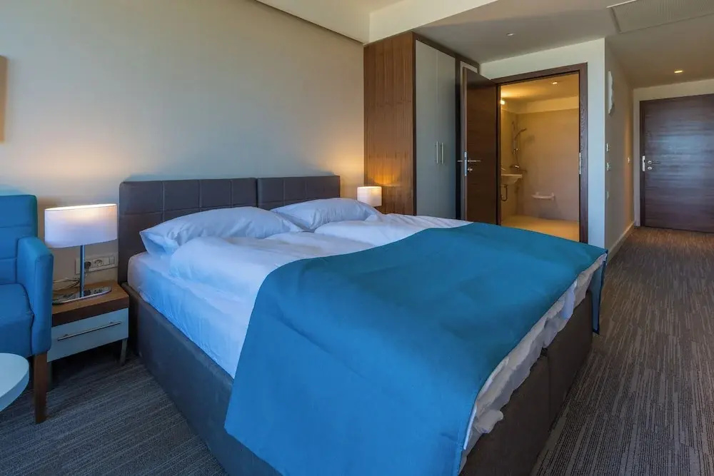 Superior Double room with sea view (twin beds)