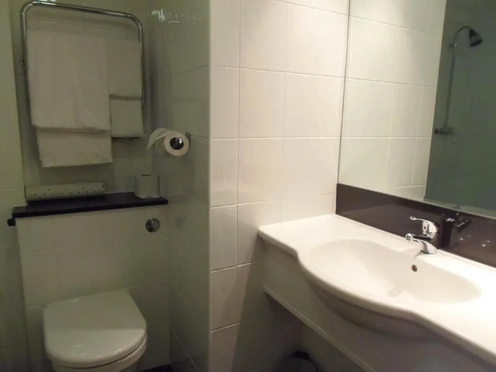 Lakeside International Hotel - Chambres