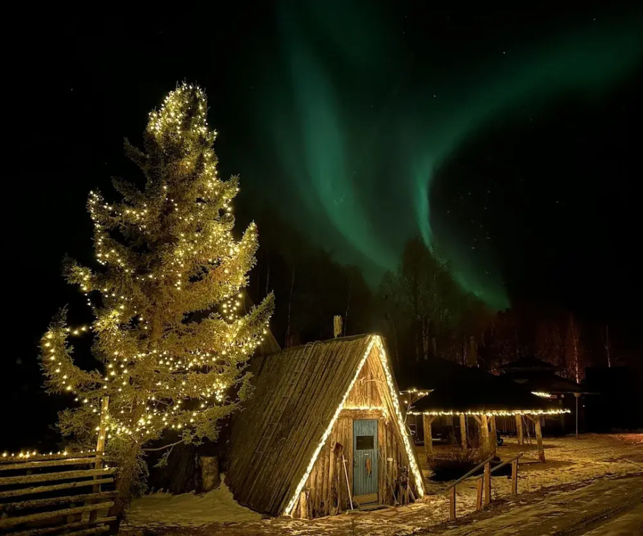 Shaman Village - Resort & Glass Igloos