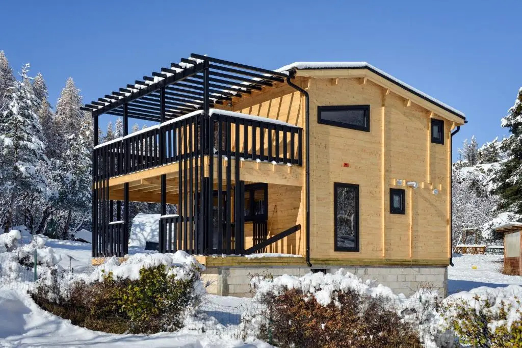 3 Bedrooms Chalet
