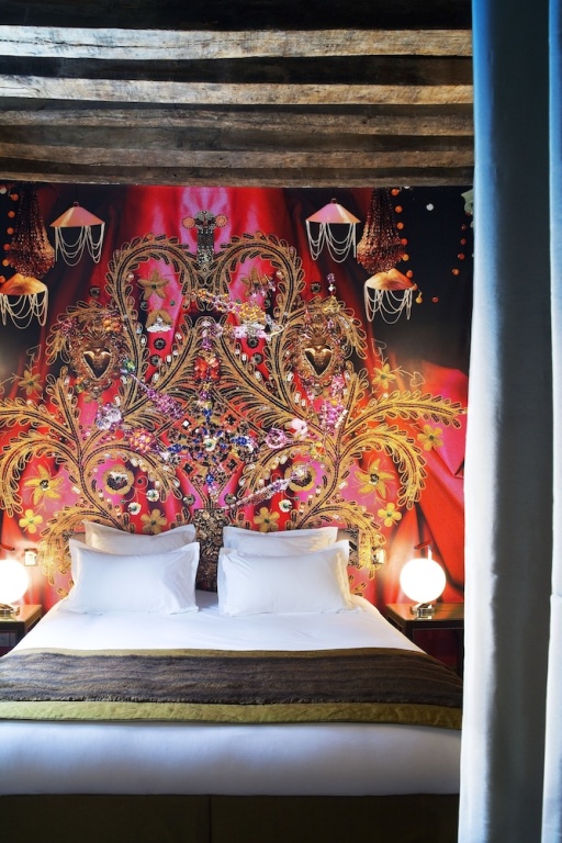 Hôtel du Petit Moulin, Haute Couture hotel by Lacroix 79