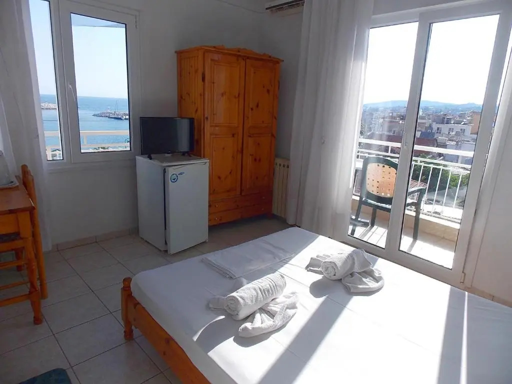 Standard Double room with sea view (full double bed)
