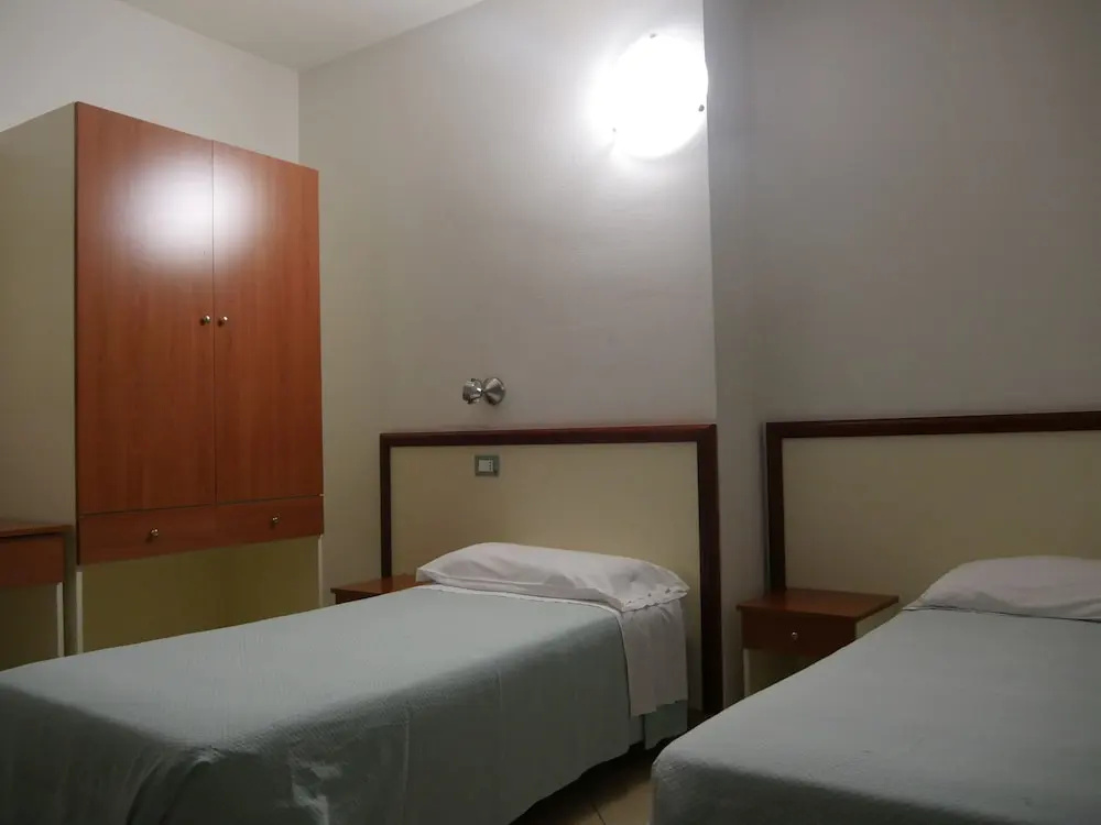 Standard Double room (twin beds)