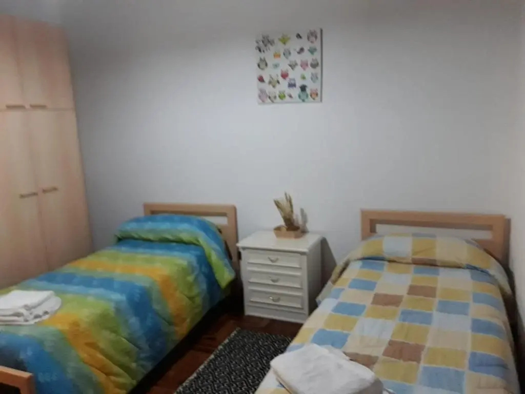 Deluxe Double room (full double bed)