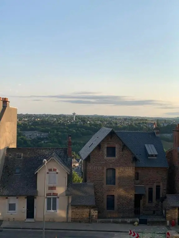 Rodez Aveyron appart. T4 neuf 2 places parking