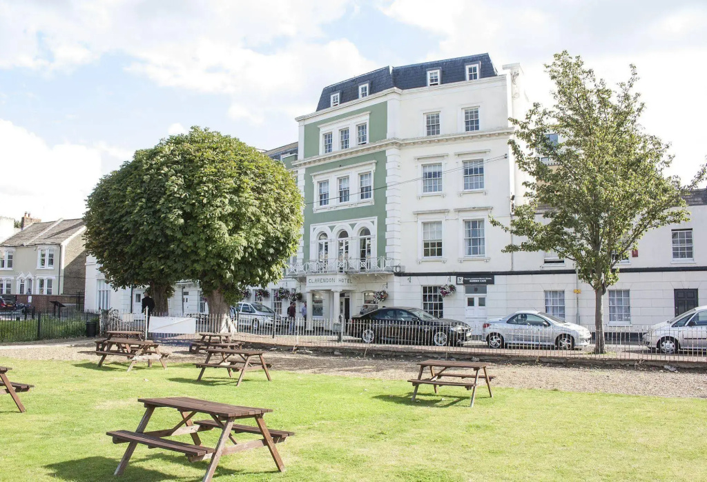 The Clarendon Royal Hotel - Général
