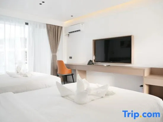 Premier Double room (full double bed)