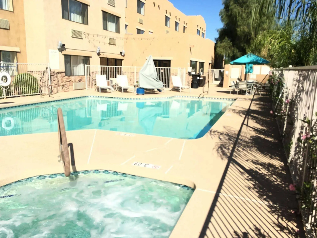 Red Lion Inn & Suites Goodyear Phoenix - Général
