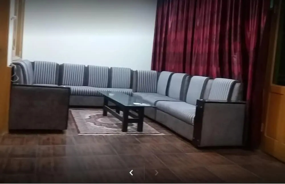 Hotel Luxury Palace