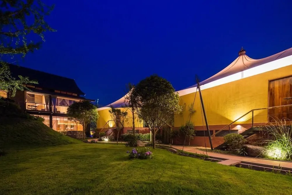 Muise Tented Camp Resort