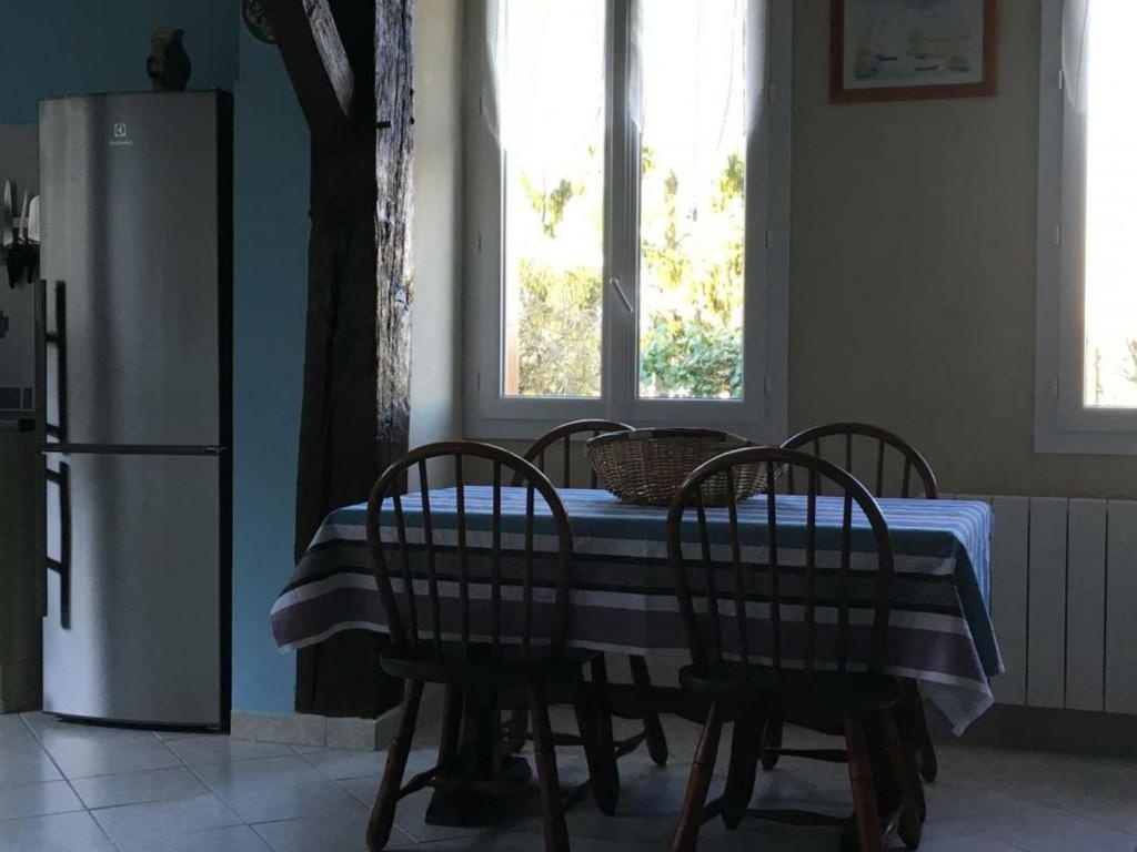 Gîte Saint-Rimay, 4 pièces, 6 personnes - FR-1-491-171