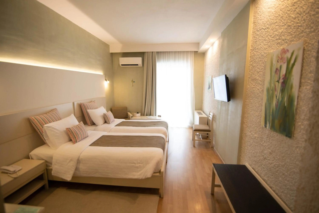 Nidimos Hotel — 5