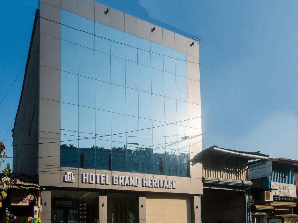 FabHotel Grand Heritage