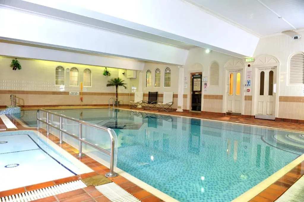 Queens Hotel & Spa Bournemouth - 4