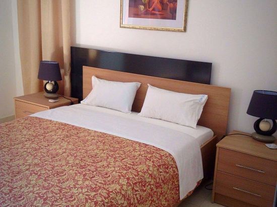 Palmira Apartments 
