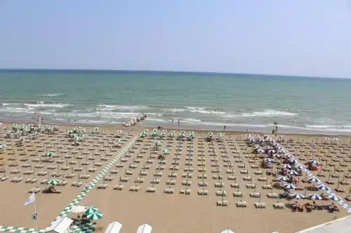 Beach & Waterfront