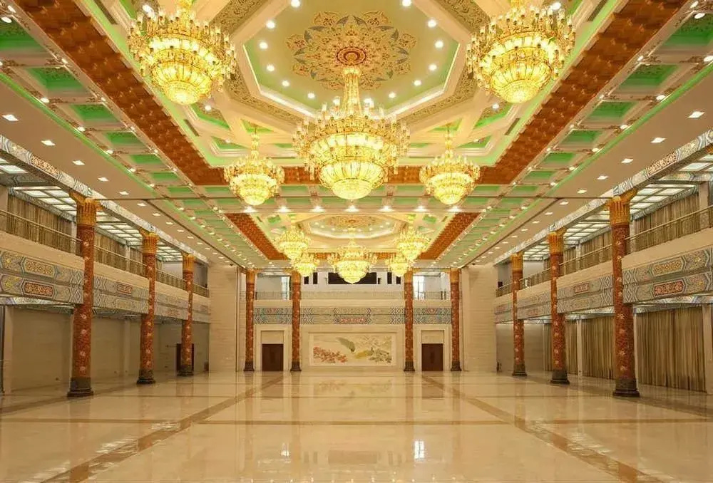 Lobby & Reception