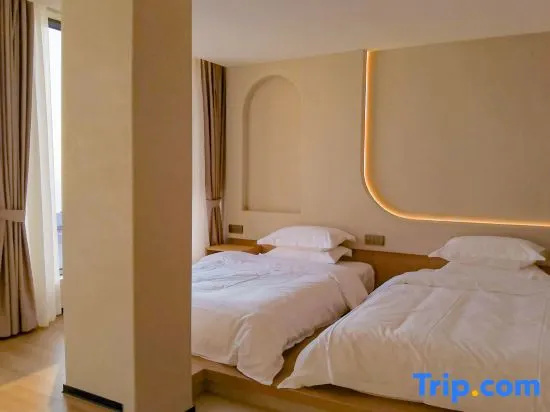 Premium Double room (twin beds)