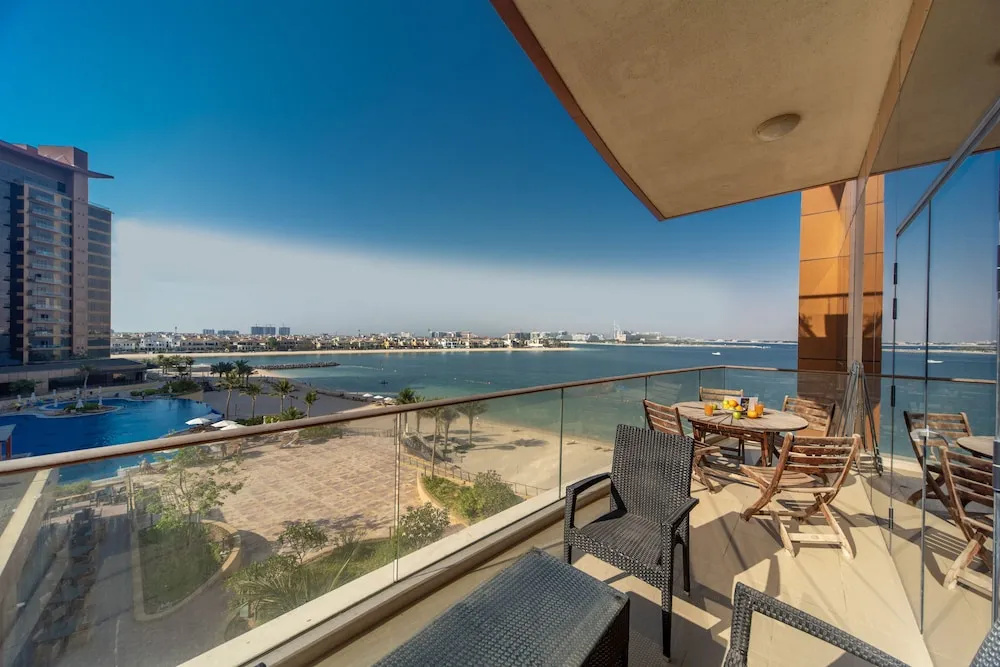 Beach & Waterfront