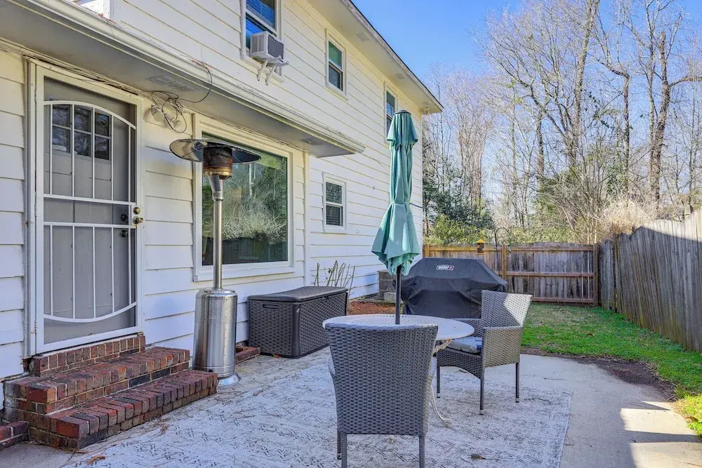 10 Mi to Downtown Macon: Family Home w/ Patio!
