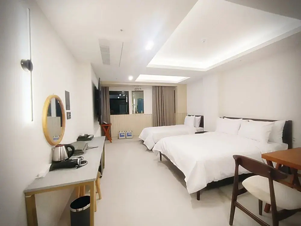 Premier room