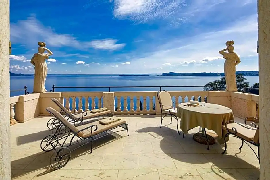 Hotel Villa Del Sogno - Chambres