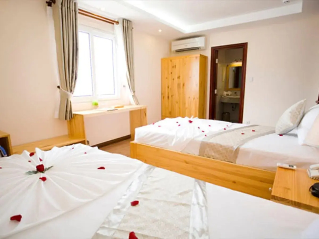 Deluxe Double room with city view (twin beds)