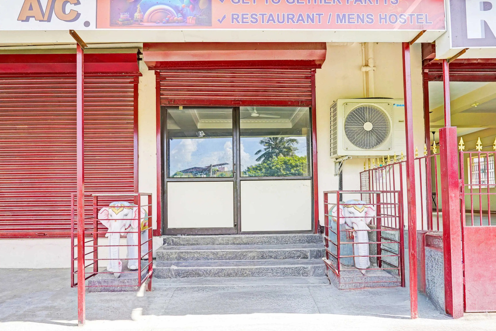 Townhouse Guduvancheri Railway Station