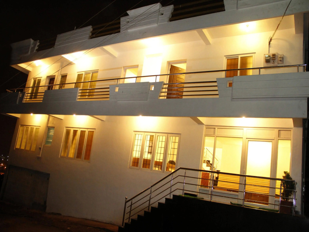 Al Woodlands Residency