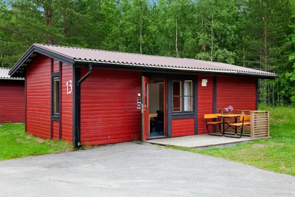 2 Bedrooms Cottage