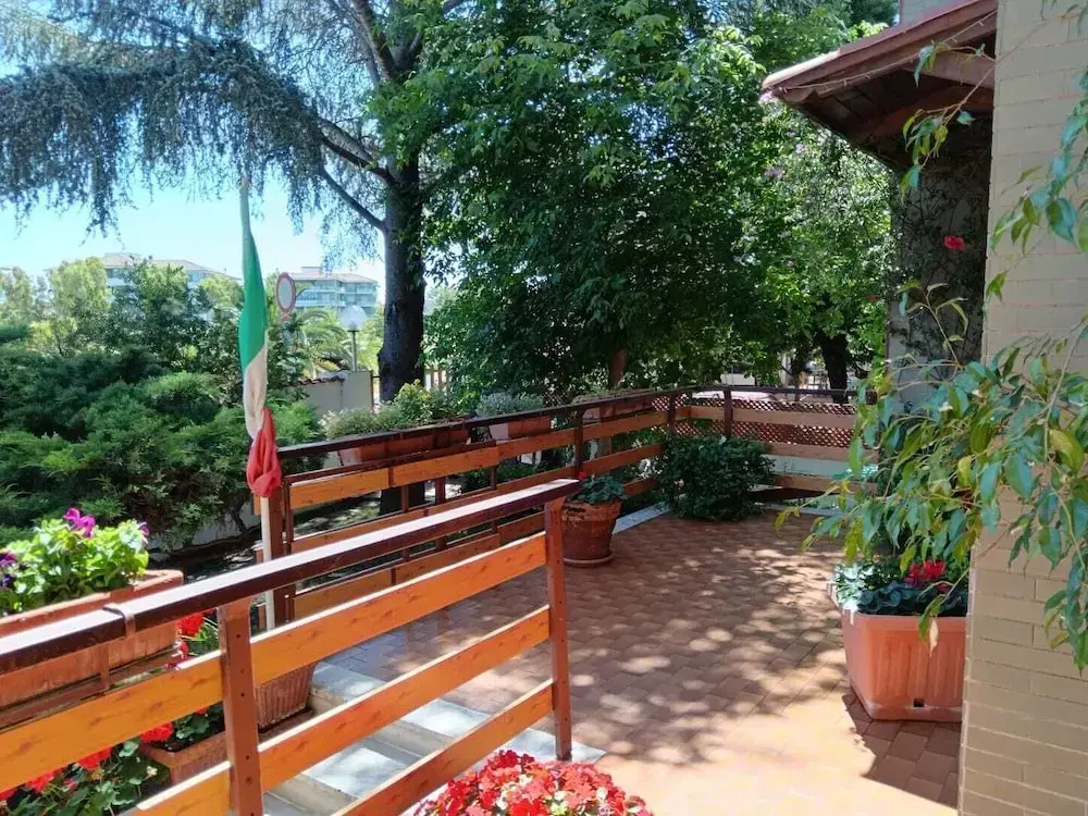 Hotel photo 12