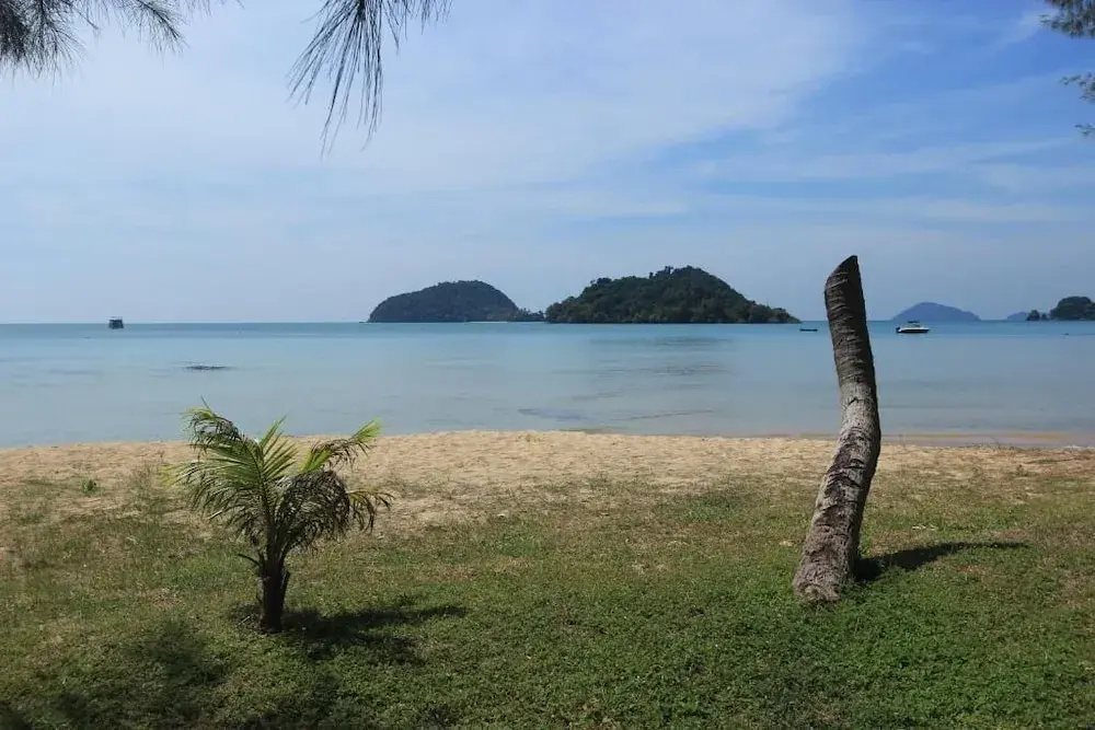 Beach & Waterfront