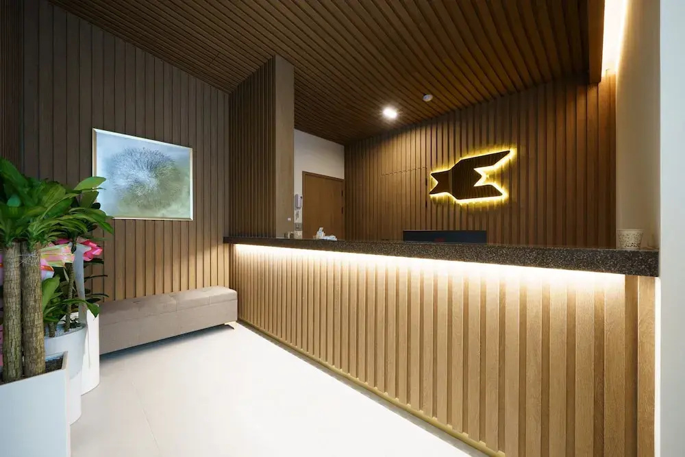 Lobby & Reception