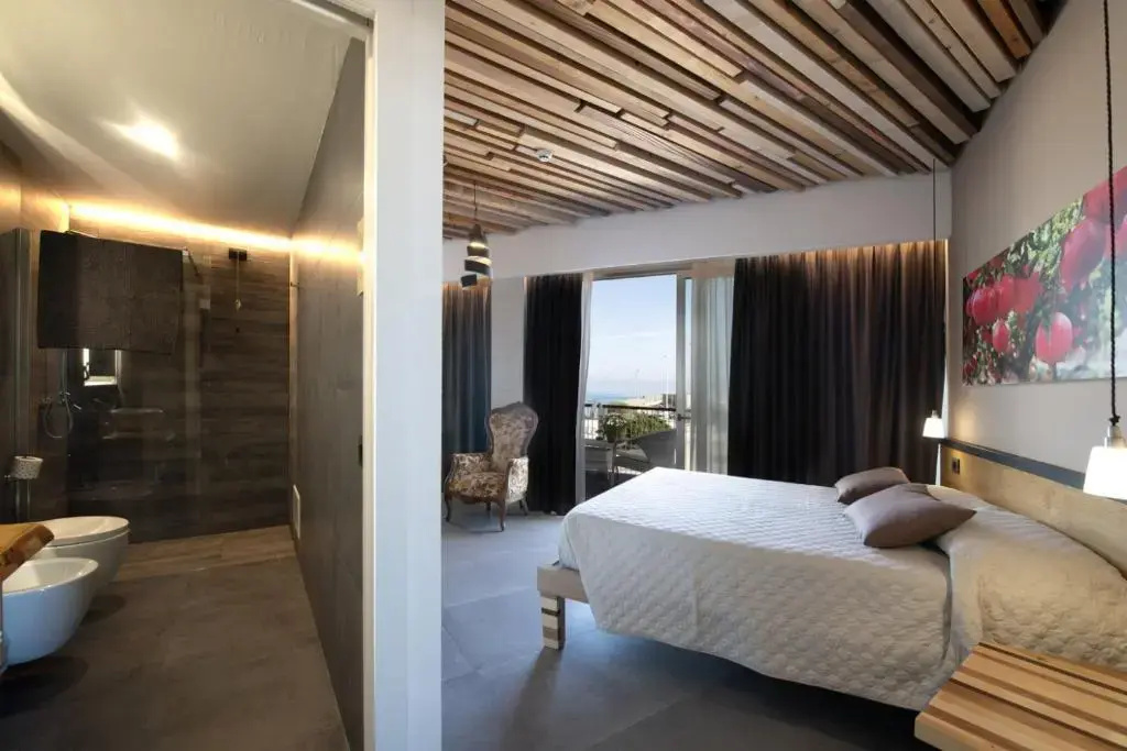 Deluxe Quadruple room
