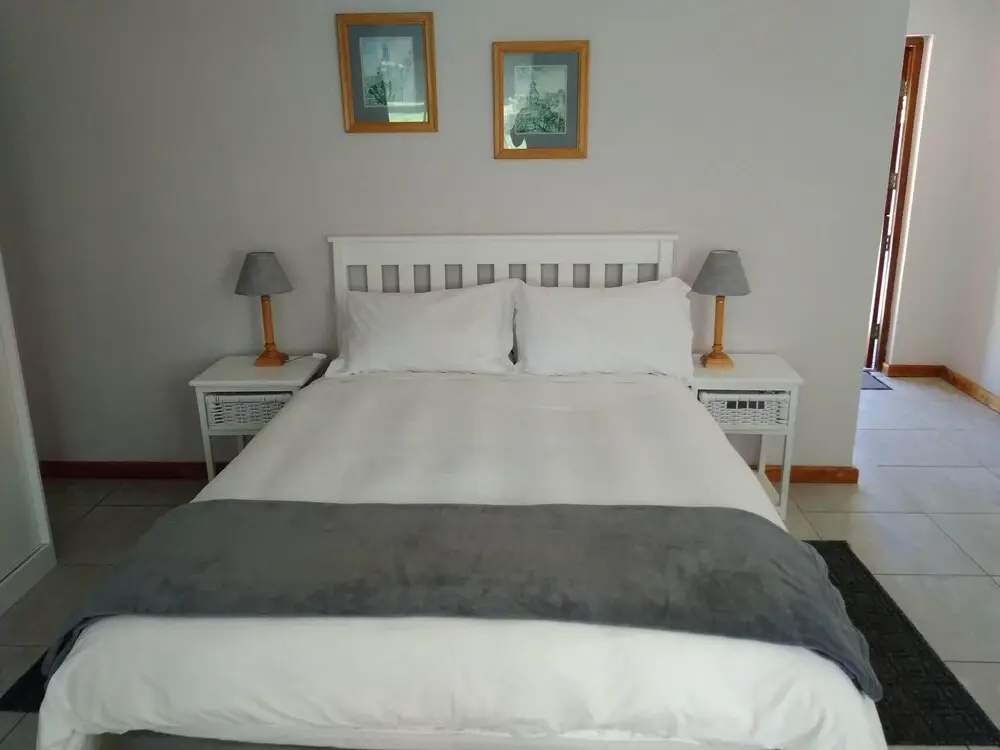 Economy Double room (full double bed)