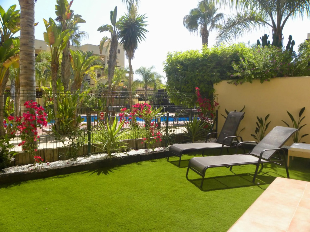Bahía Marinas - Tu casa con Jardín Privado!